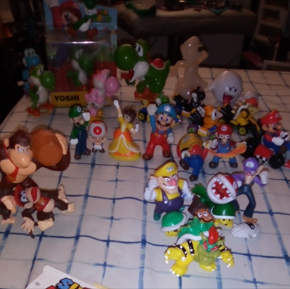 31 Piece Set Of Mario And Friends/Enemy's